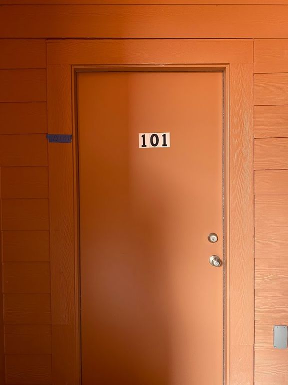 1305 West Villa Maria Road D101, Bryan, TX 77801