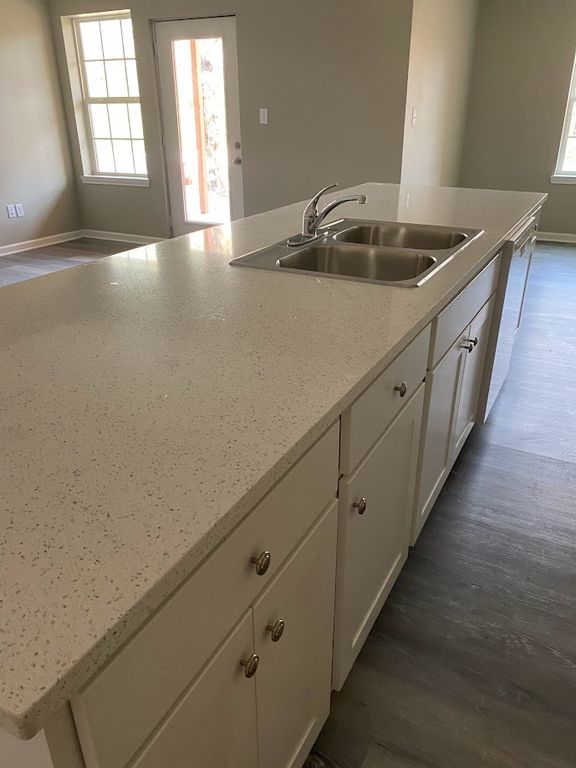 1305 West Villa Maria Road D101, Bryan, TX 77801 — photo 3