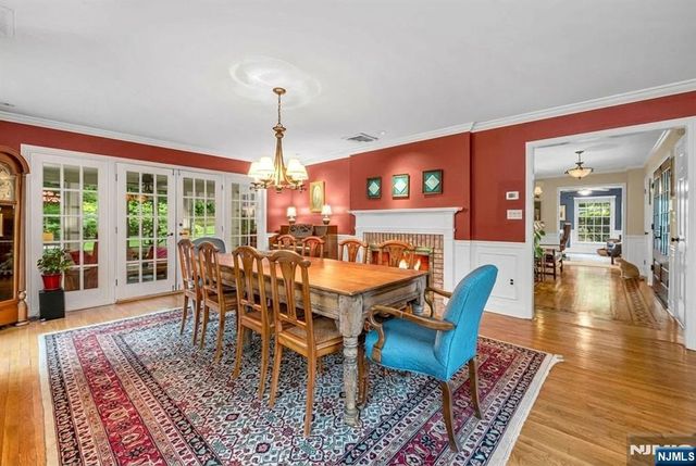 220 Ottowa Lane, Franklin Lakes, NJ 07417