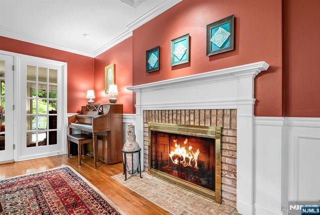 220 Ottowa Lane, Franklin Lakes, NJ 07417