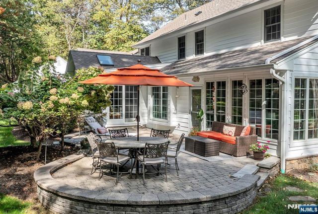 220 Ottowa Lane, Franklin Lakes, NJ 07417
