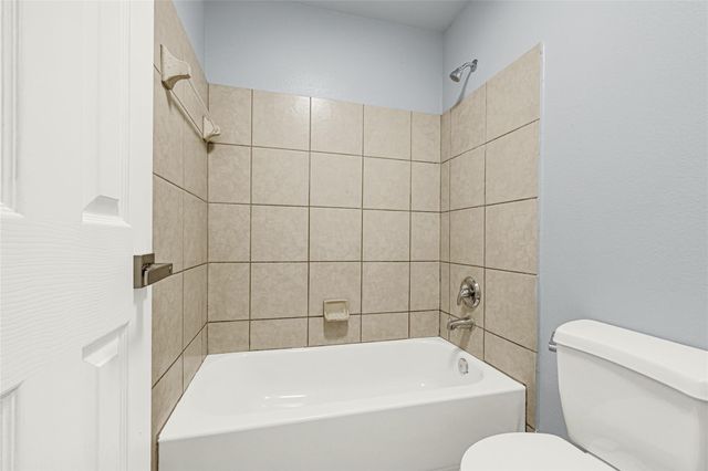 1827 Macondray Drive, Humble, TX 77396