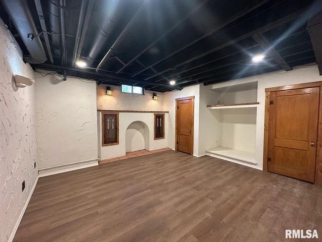 611 W HIGH Street Unit A, Peoria, IL 61606