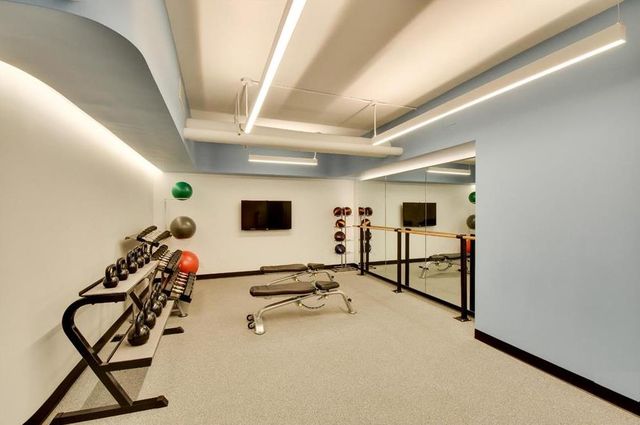 400 E 85th St Apt 2H, New York City, NY 10028