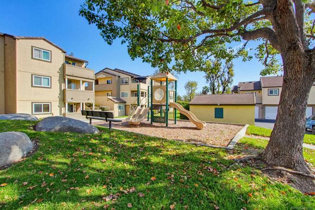 5033 Los Morros Way 55, Oceanside, CA 92057