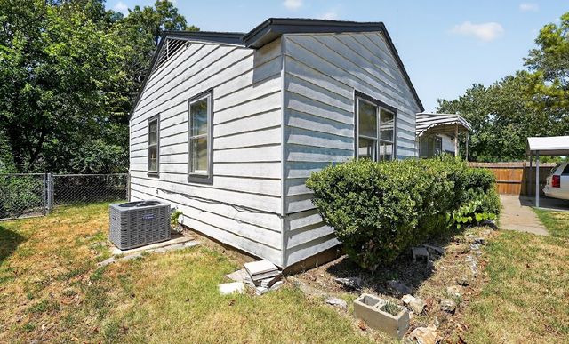 1124 N Canton Avenue, Tulsa, OK 74115