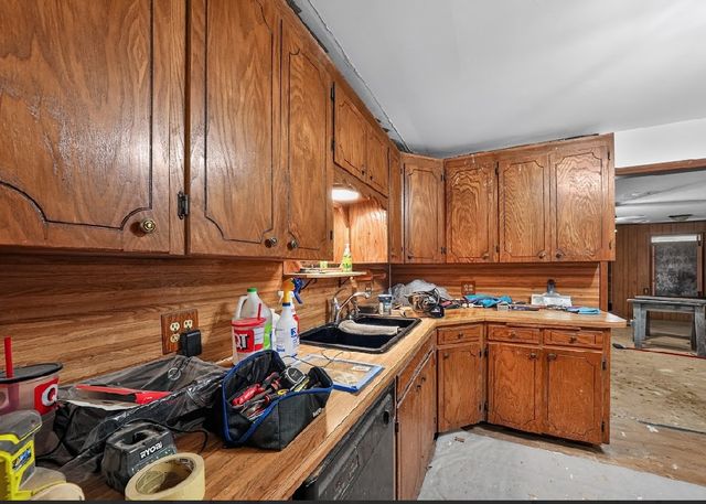 1124 N Canton Avenue, Tulsa, OK 74115