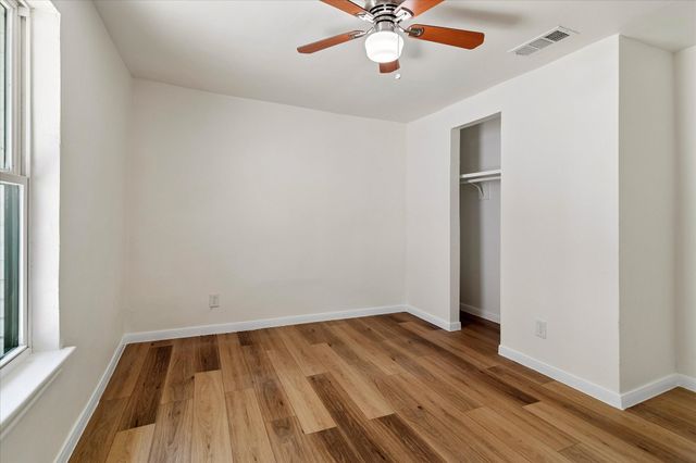 4201 Easter Avenue, Dallas, TX 75216