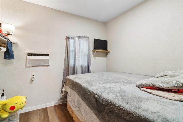 4201 Easter Avenue, Dallas, TX 75216