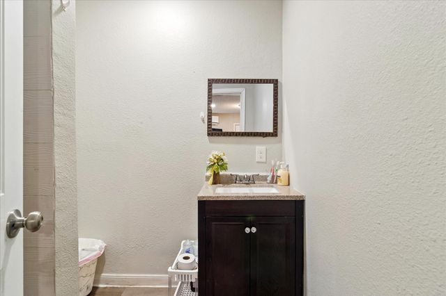 4201 Easter Avenue, Dallas, TX 75216