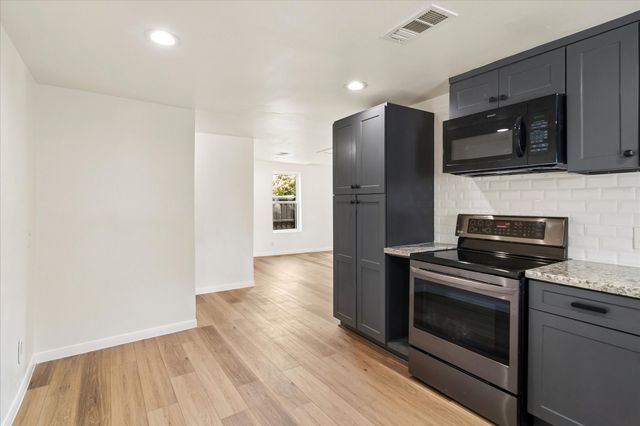 4201 Easter Avenue, Dallas, TX 75216