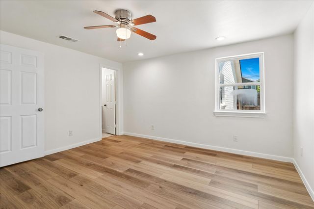 4201 Easter Avenue, Dallas, TX 75216