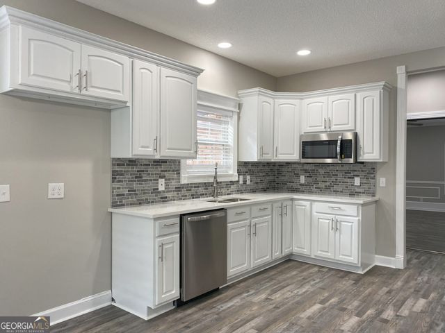 589 Old Mill Creek Road, Ellabell, GA 31308
