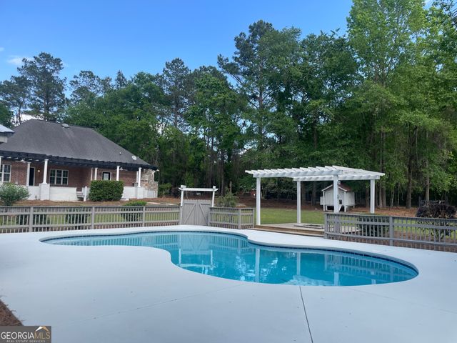 589 Old Mill Creek Road, Ellabell, GA 31308