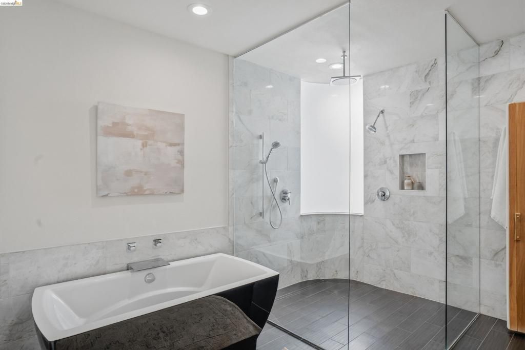 Image 17 of property listing at 4120 Happy Valley Rd, Lafayette, CA 94549