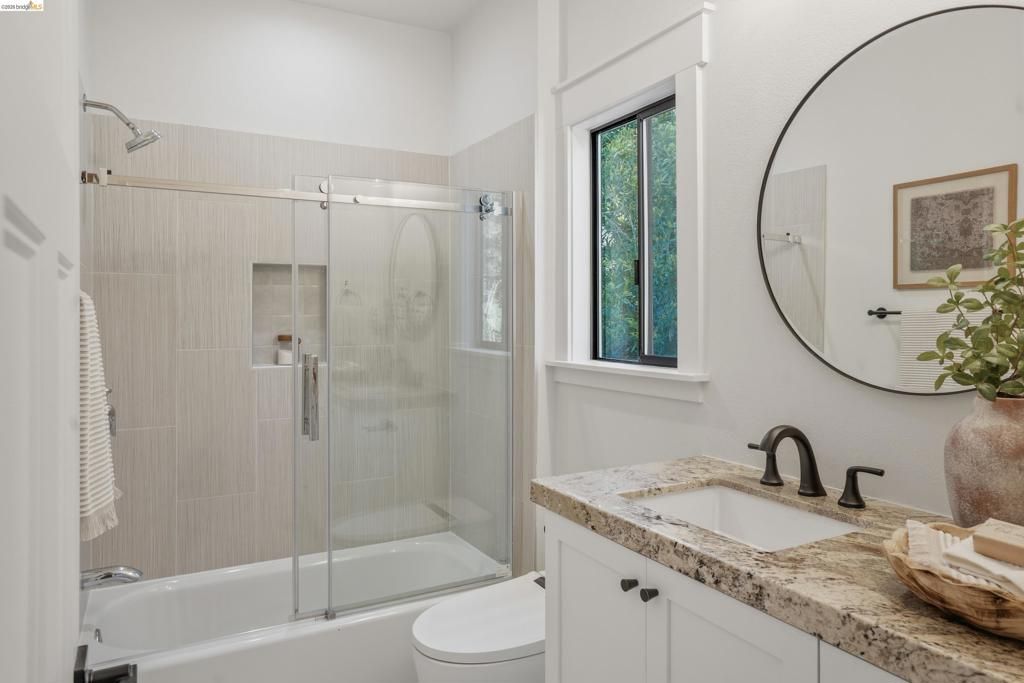 Image 21 of property listing at 4120 Happy Valley Rd, Lafayette, CA 94549