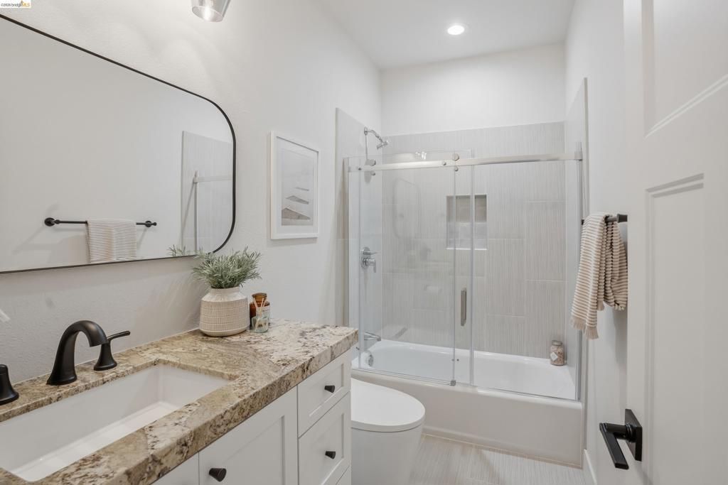 Image 24 of property listing at 4120 Happy Valley Rd, Lafayette, CA 94549