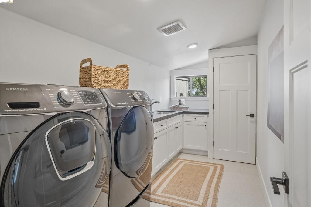 Image 29 of property listing at 4120 Happy Valley Rd, Lafayette, CA 94549