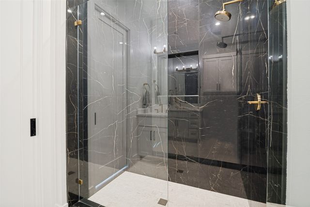 10226 Northlake Drive, Dallas, TX 75218
