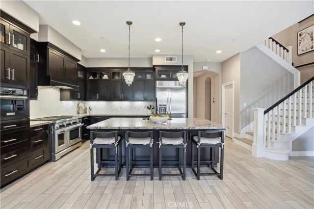 17491 Oakbluffs Lane, Huntington Beach, CA 92649