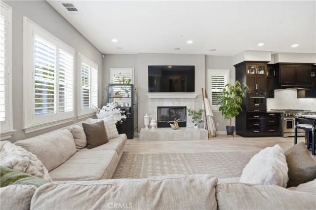 17491 Oakbluffs Lane, Huntington Beach, CA 92649