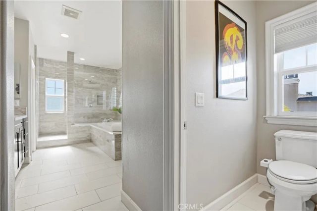 17491 Oakbluffs Lane, Huntington Beach, CA 92649