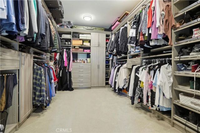 17491 Oakbluffs Lane, Huntington Beach, CA 92649