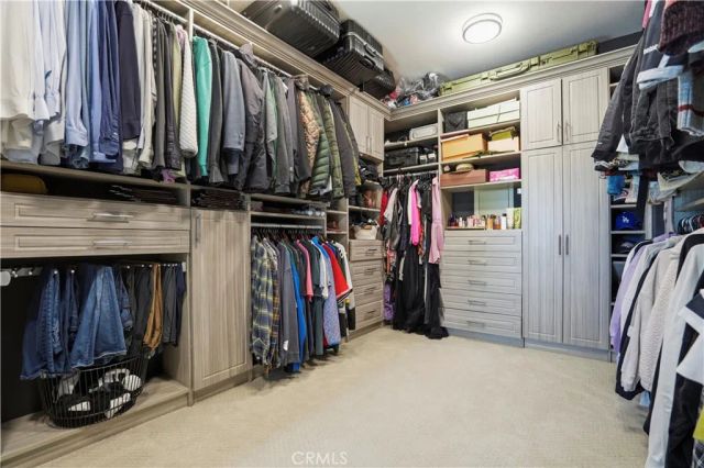 17491 Oakbluffs Lane, Huntington Beach, CA 92649