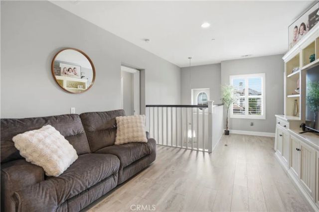 17491 Oakbluffs Lane, Huntington Beach, CA 92649