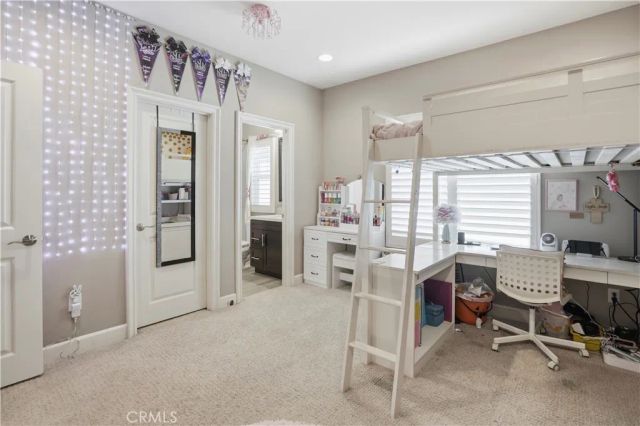 17491 Oakbluffs Lane, Huntington Beach, CA 92649