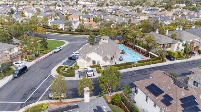 17491 Oakbluffs Lane, Huntington Beach, CA 92649