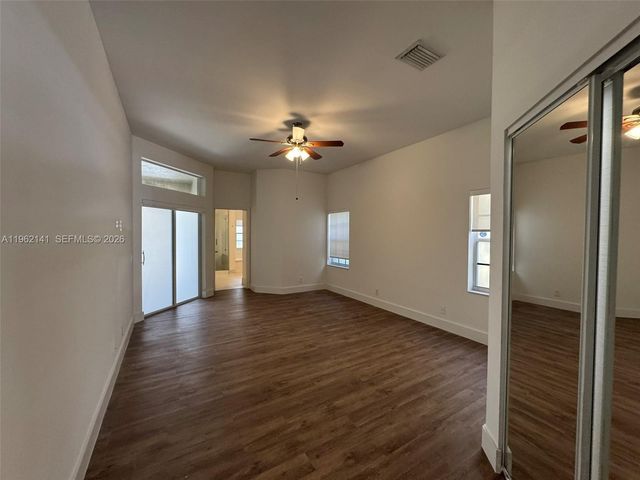 4273 Fox Ridge Dr, Weston, FL 33331