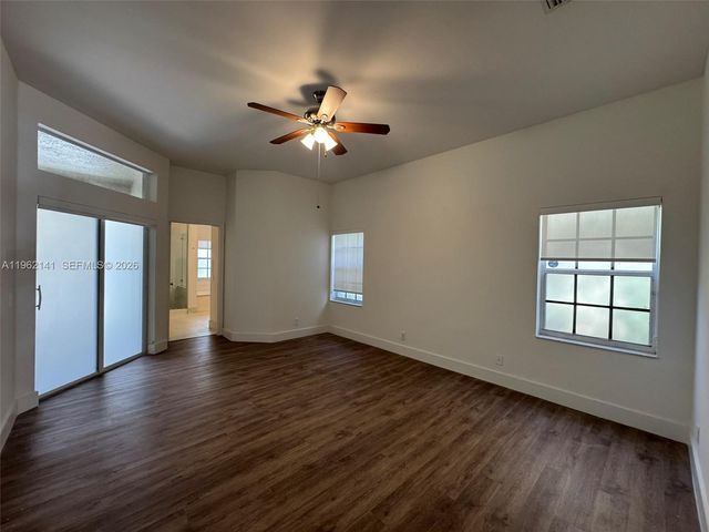 4273 Fox Ridge Dr, Weston, FL 33331