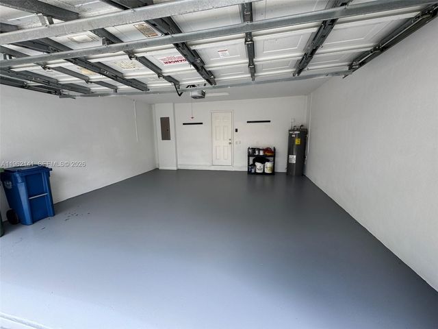 4273 Fox Ridge Dr, Weston, FL 33331