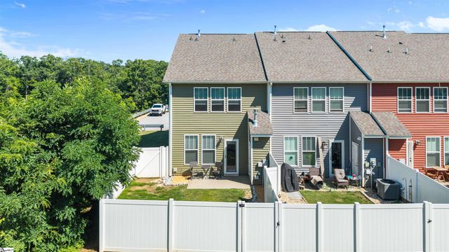 423 Hague Drive, Duncan, SC 29334