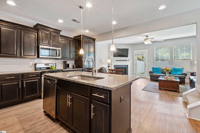 423 Hague Drive, Duncan, SC 29334