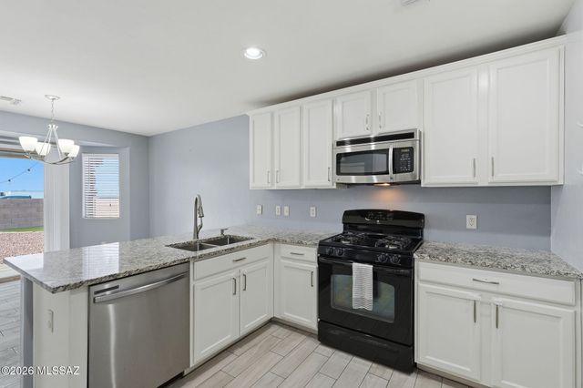 6612 S Chinese Lanterns Drive, Tucson, AZ 85756