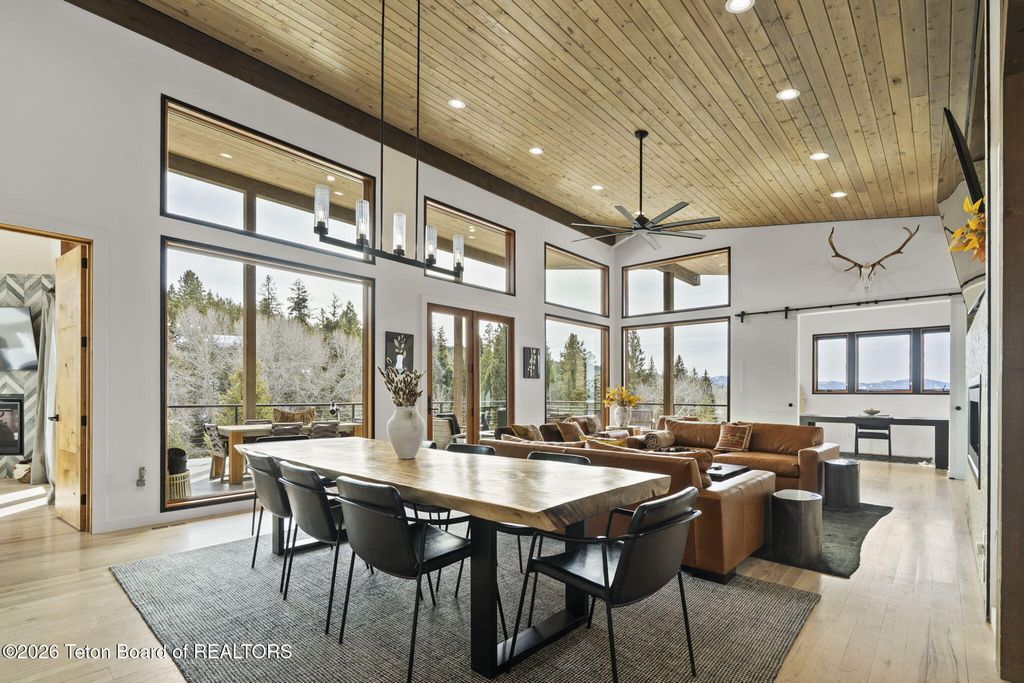 1735 OVERLOOK WAY Road, Victor, ID 83455 photo 2