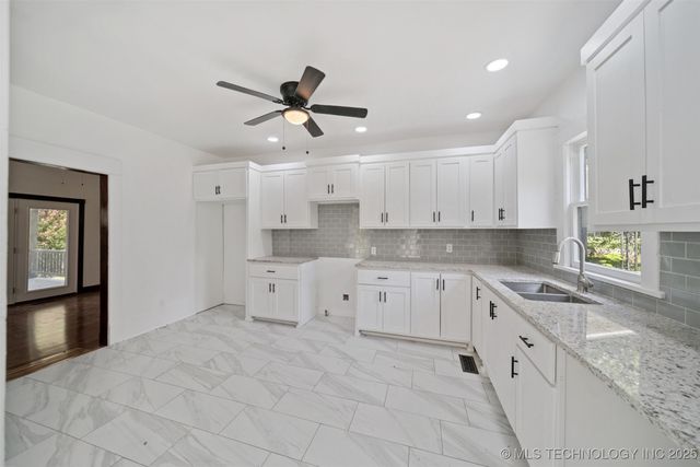 512 Cherokee Street, Cleveland, OK 74020