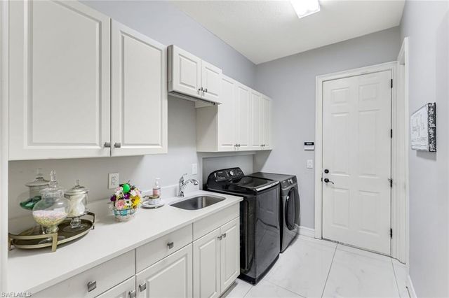 12371 Water Oak DR, Estero, FL 33928