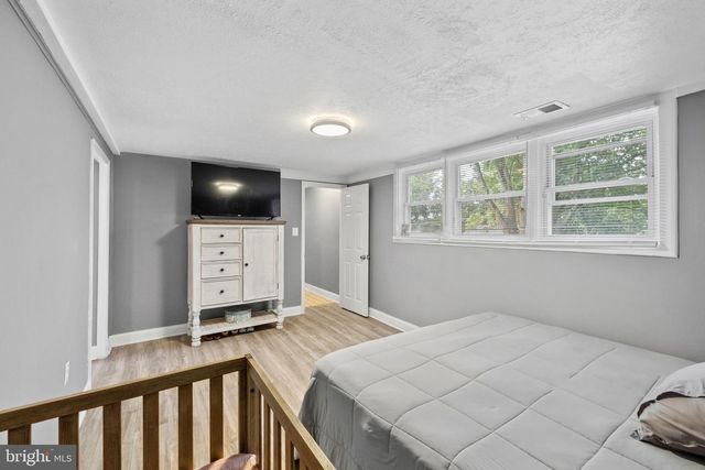 14313 RANDALL DR, Woodbridge, VA 22191