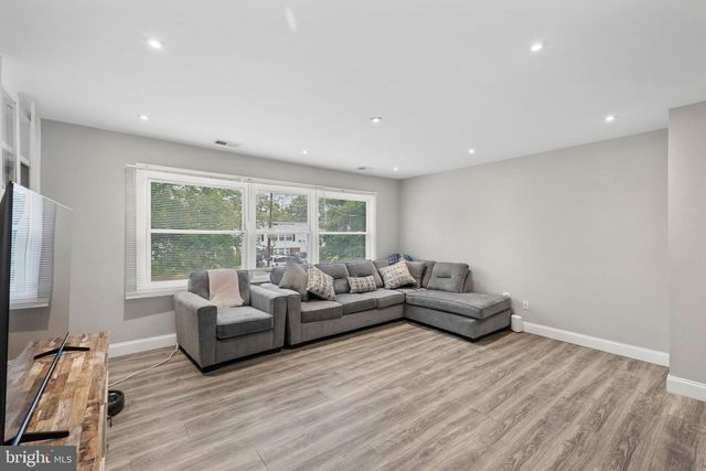 14313 RANDALL DR, Woodbridge, VA 22191