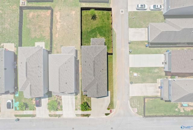 7202 Chatfield Way NW, Huntsville, AL 35806