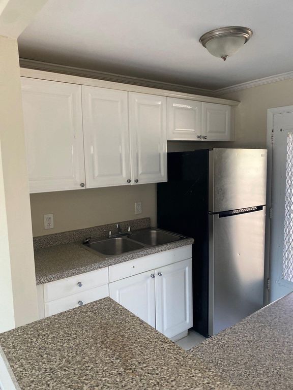 1450 E Sample Road 211, Pompano Beach, FL 33064