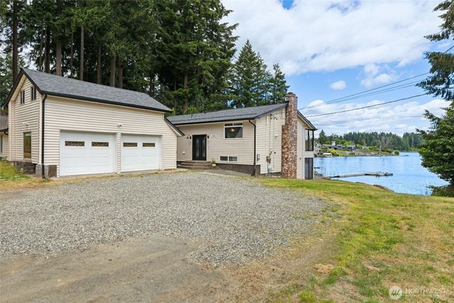 7335 Holmes Island Road SE, Lacey, WA 98503