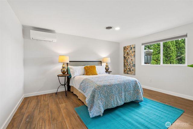 7335 Holmes Island Road SE, Lacey, WA 98503