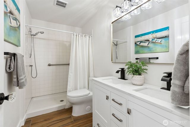 7335 Holmes Island Road SE, Lacey, WA 98503