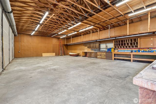 7335 Holmes Island Road SE, Lacey, WA 98503