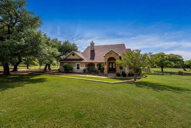 194 Mull Rd, Kerrville, TX 78028