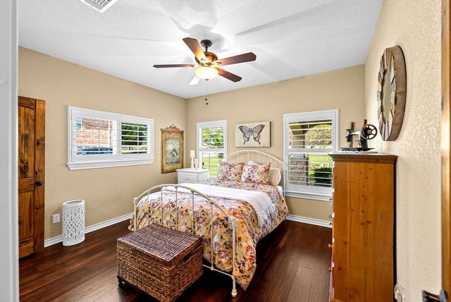 194 Mull Rd, Kerrville, TX 78028